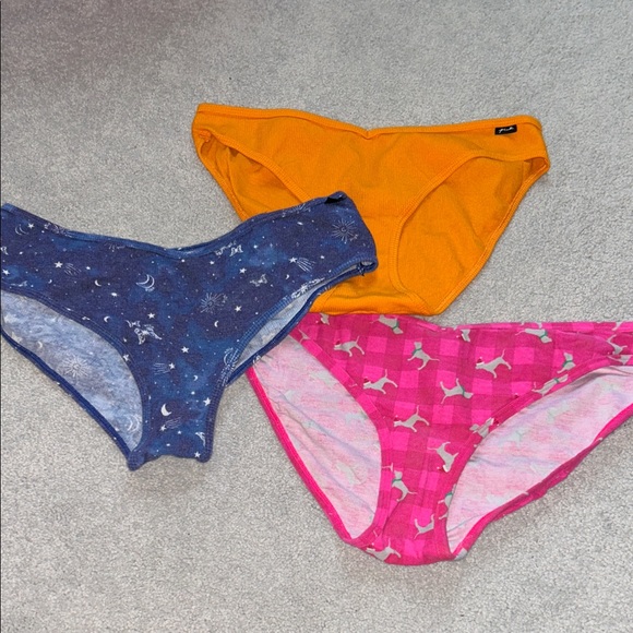 15 pair Assorted Women's Panties Bikini- and Cheeky Mixed Colors & Prints - Picture 4 of 7